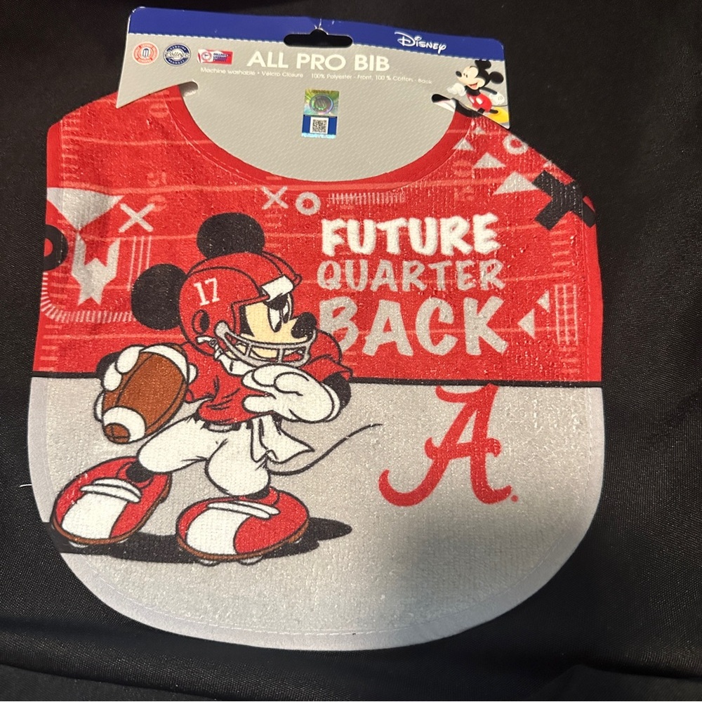 ALABAMA CRIMSON TIDE MICKEY MOUSE BABY BIB DISNEY NCAA OFFICIALLY LICENSED New‎